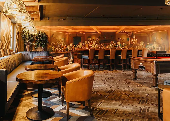 Kinlay Eyre Square - Best In Ireland 2025Hostel